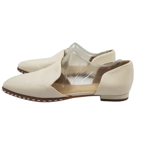 Stylish Black and White Women's Loafers - Picture 5 of 16